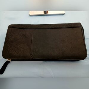 Elegant Black Leather Men's Wallet